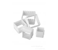 tvrzený plast