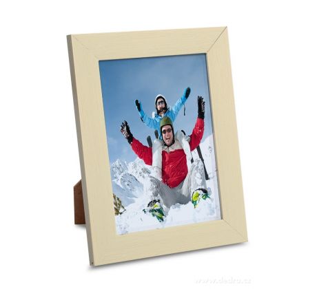 na foto 13 x 18 cm