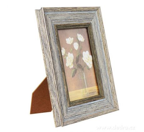 na foto 9 x 13 cm