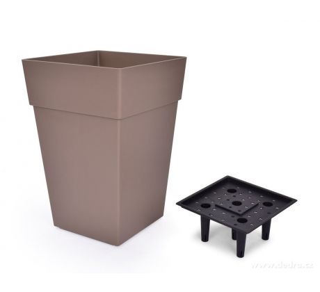 na kolečkách, kávový