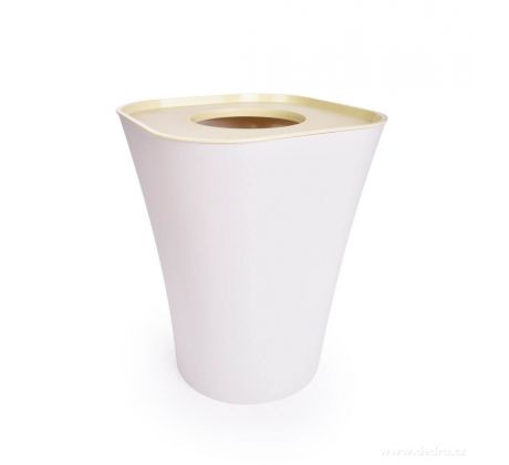 krémový