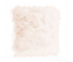 z česané umělé kožešiny