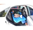Nafukovací matrace na zadní sedačky automobilu